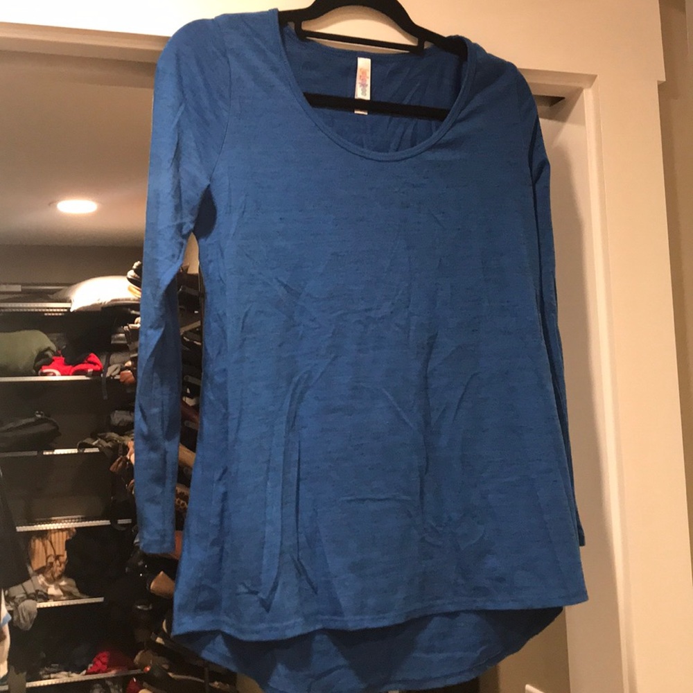 LulaRoe blue long sleeve top